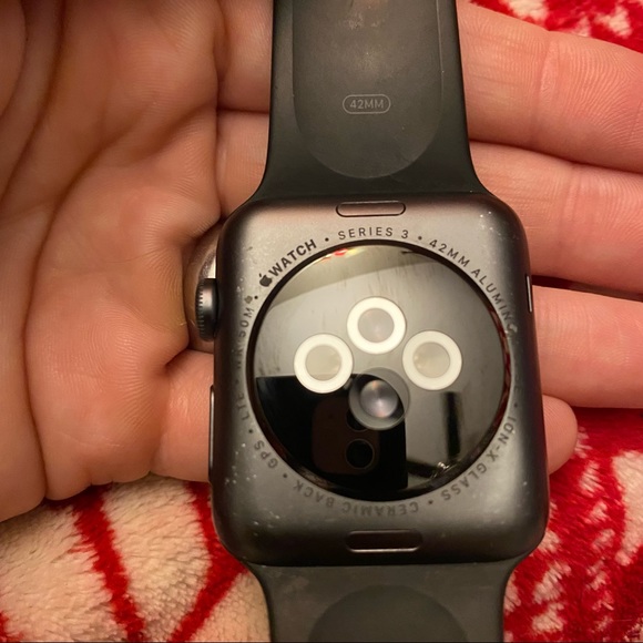 Apple Watch Series 3 42mm - Picture 4 of 11